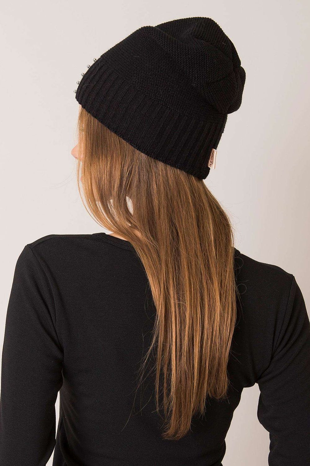 Cap model 187436 Rue Paris