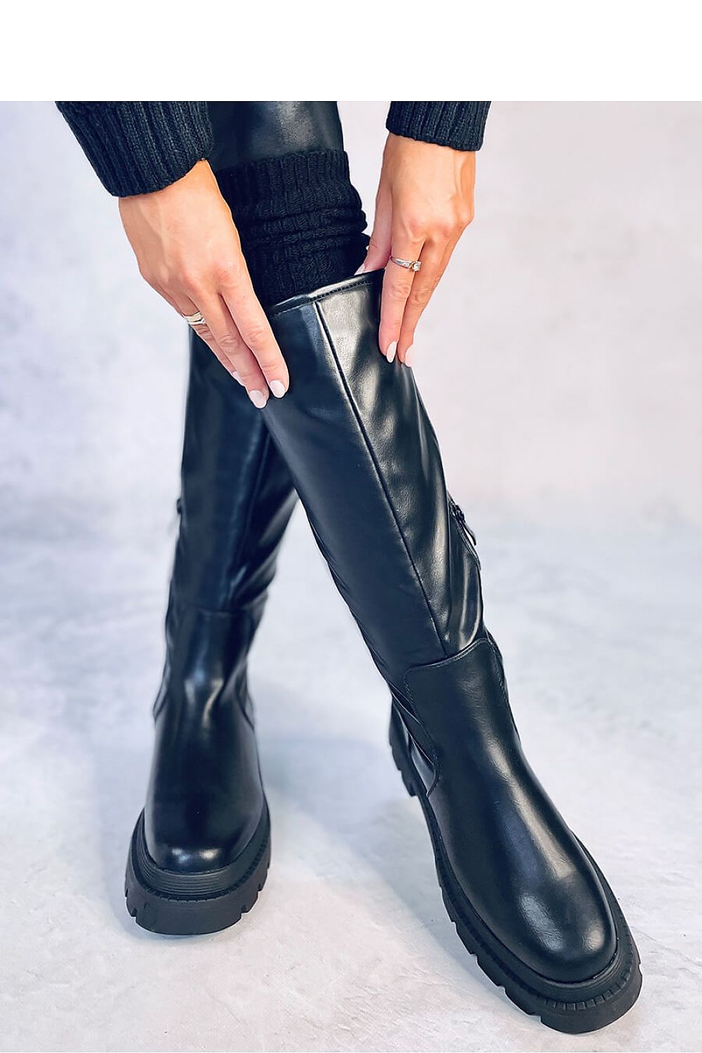 Officer boots model 188203 Inello