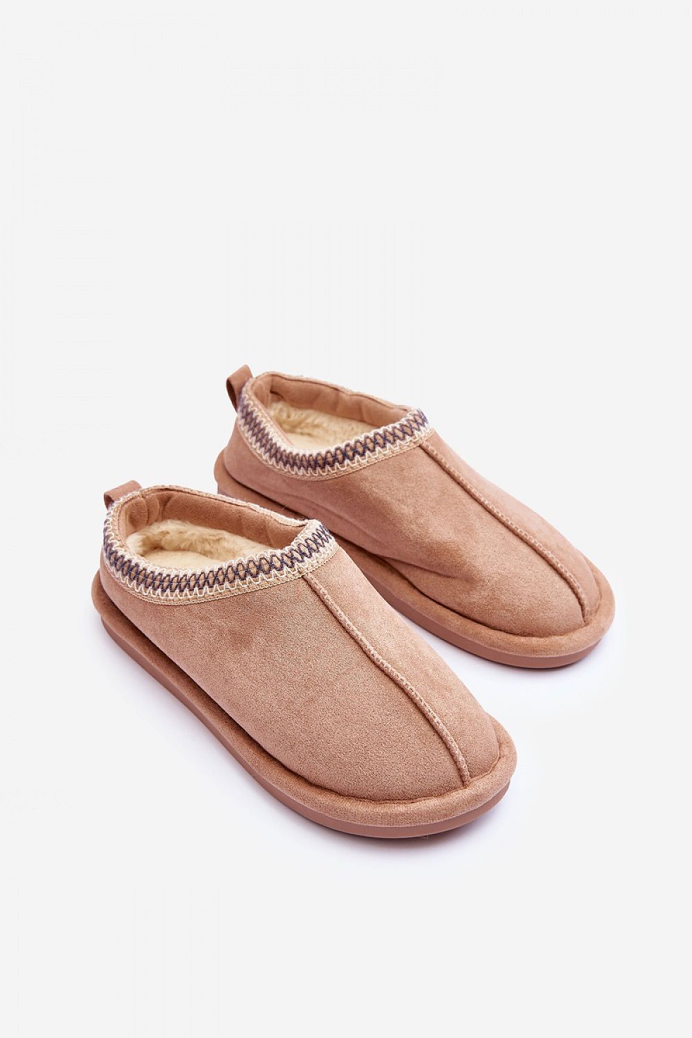 Slippers model 188678 Step in style