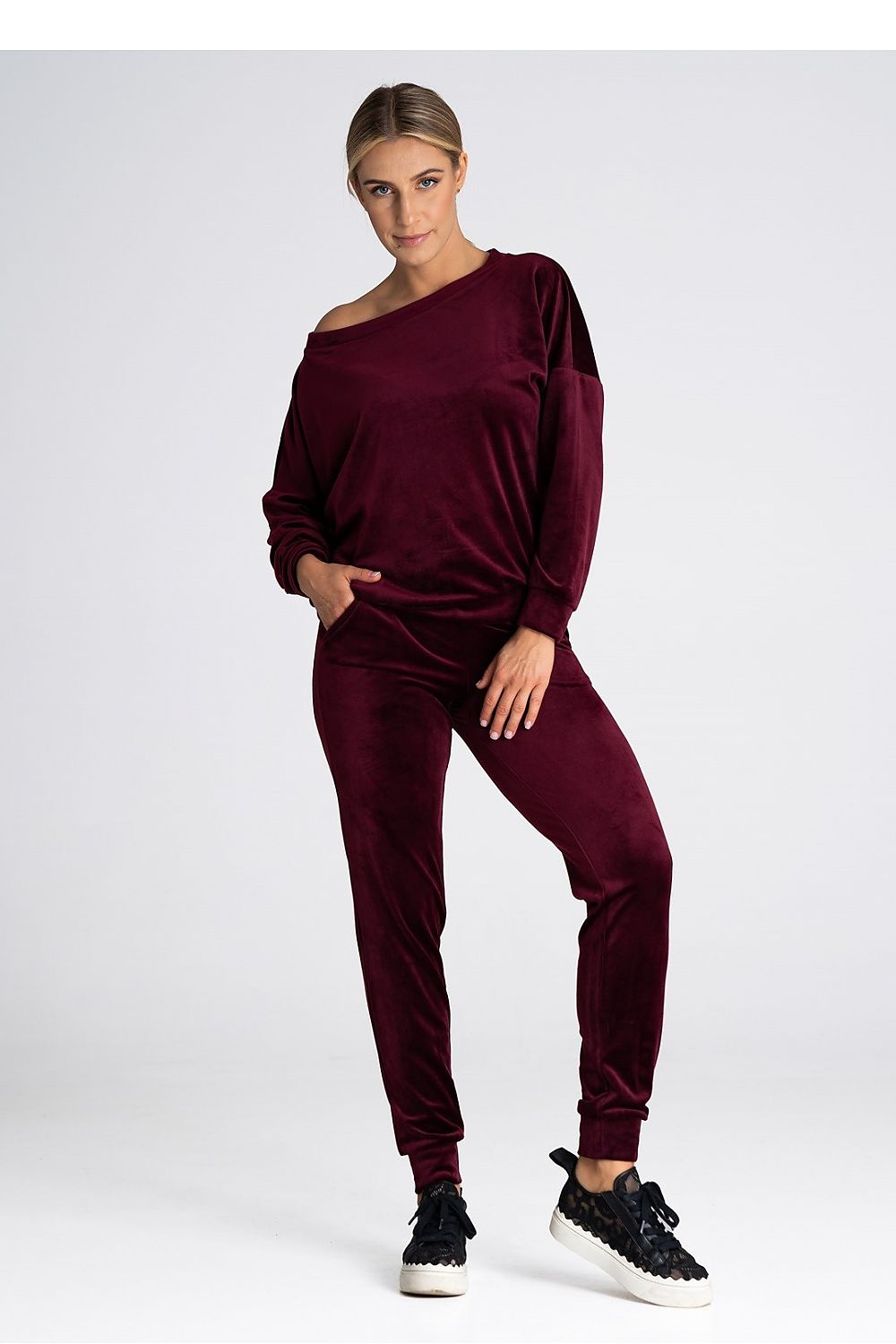 Tracksuit trousers model 189282 Figl