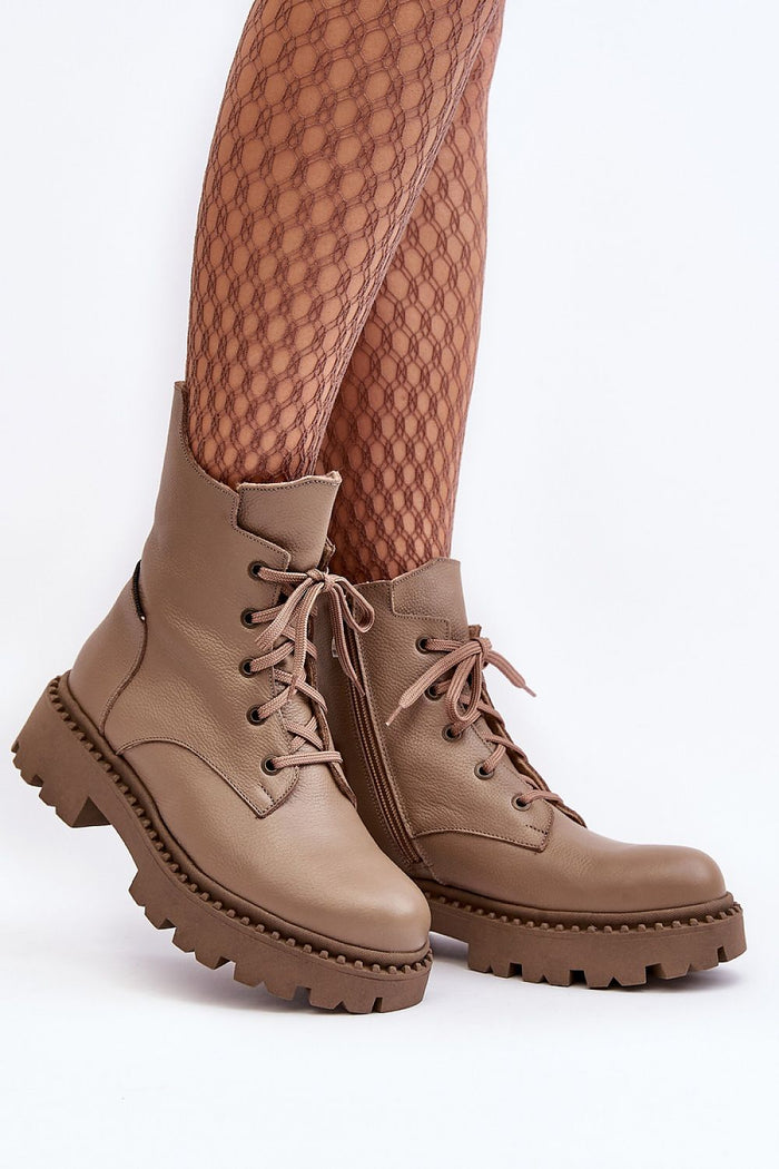 Boots model 190199 Step in style