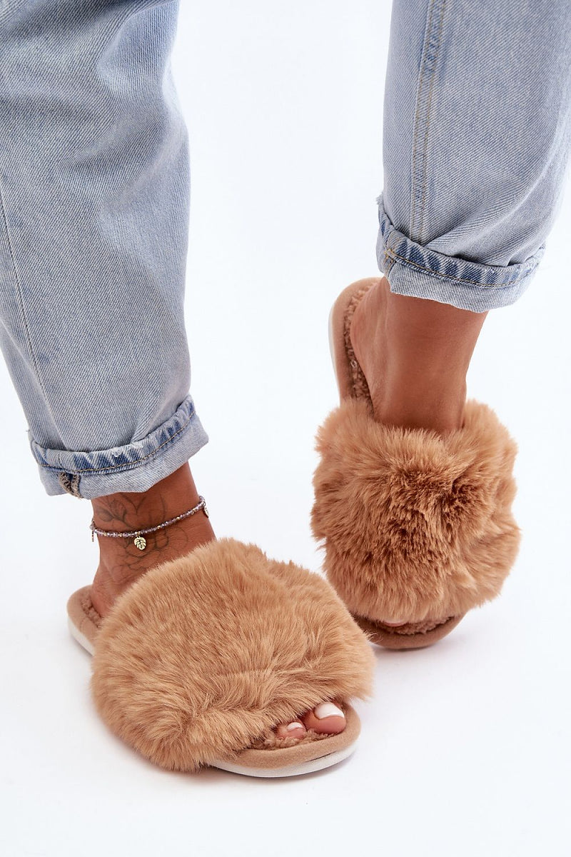 Slippers model 190665 Step in style