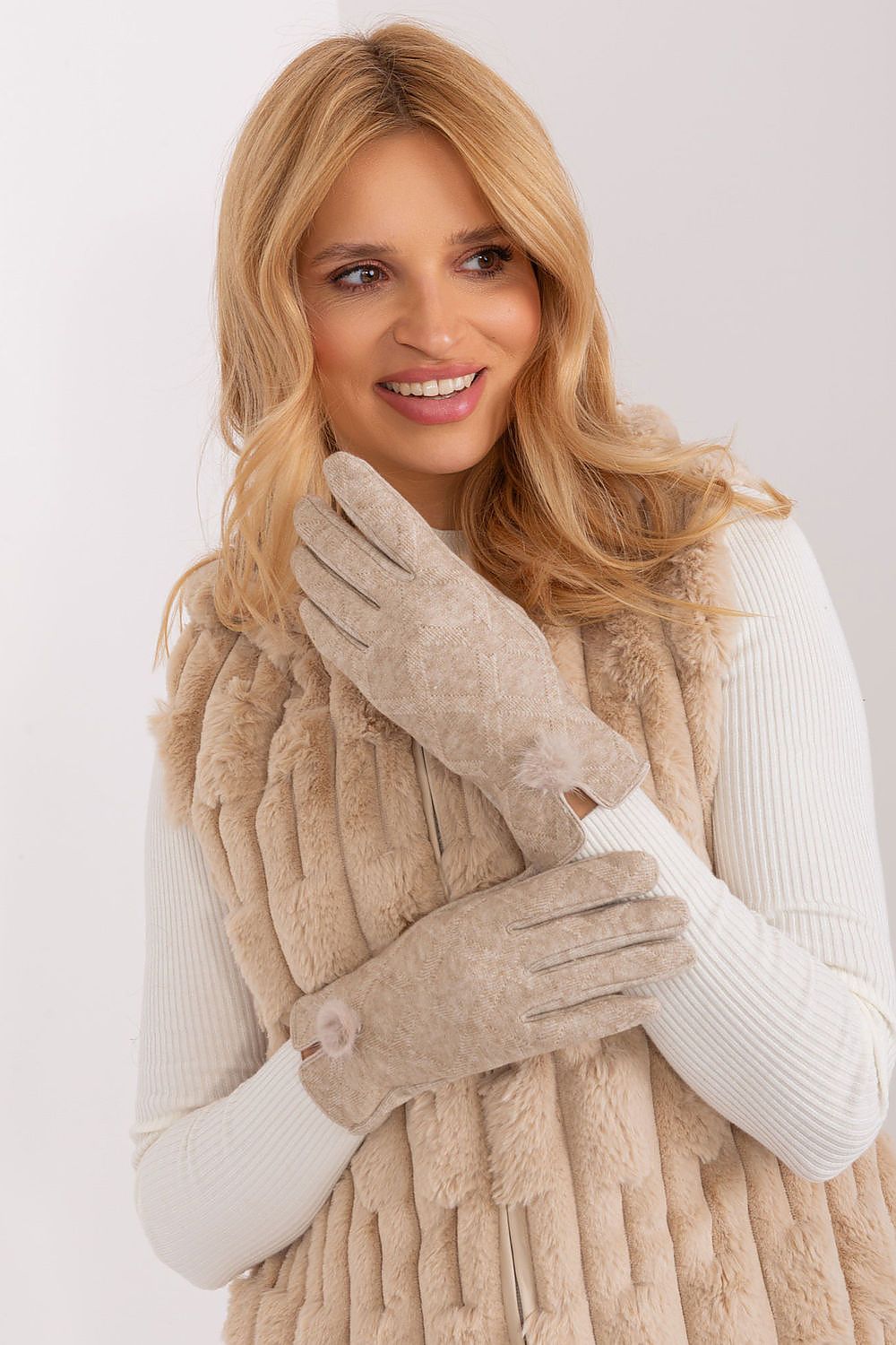 Gloves model 190793 AT