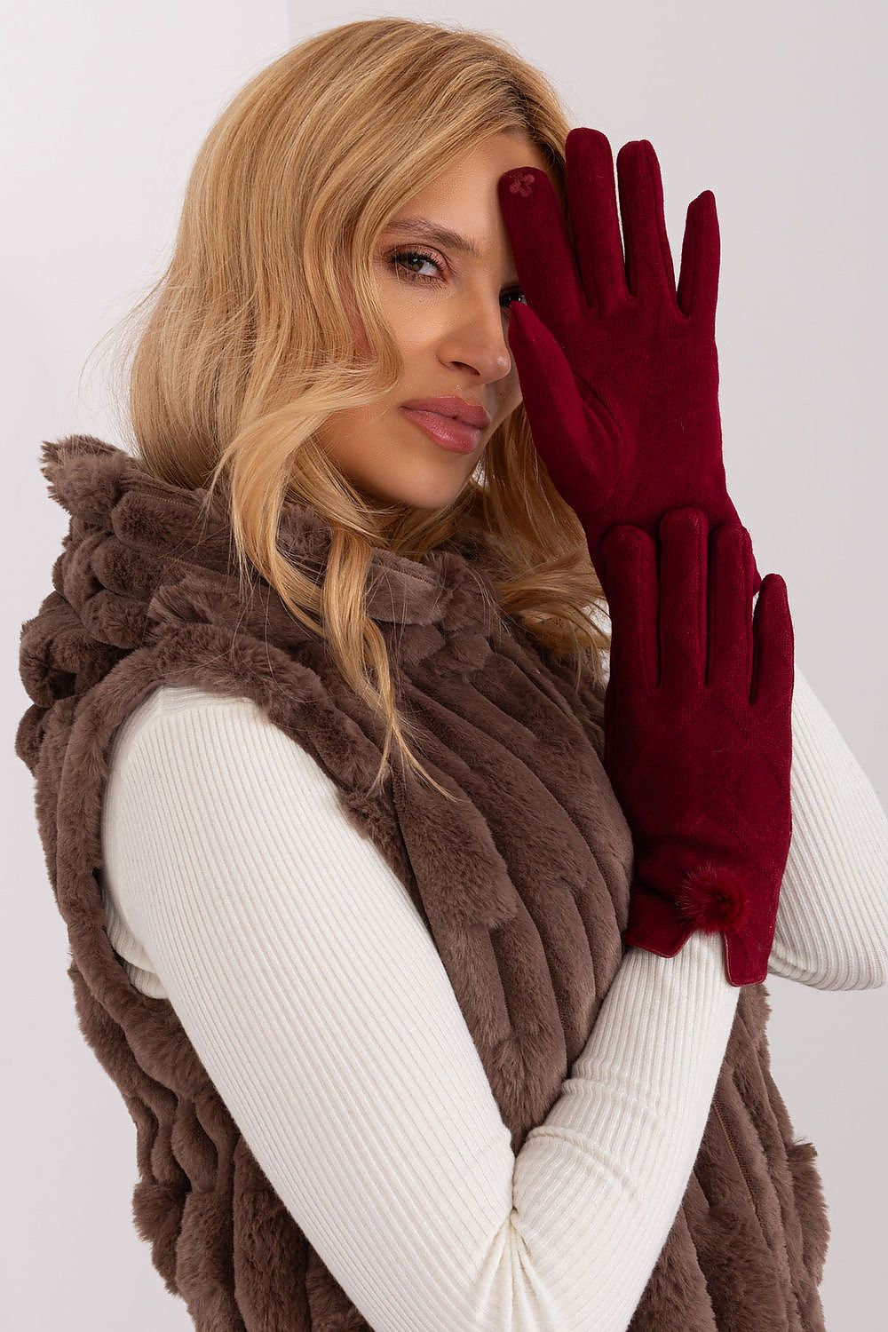 Gloves model 190795 AT