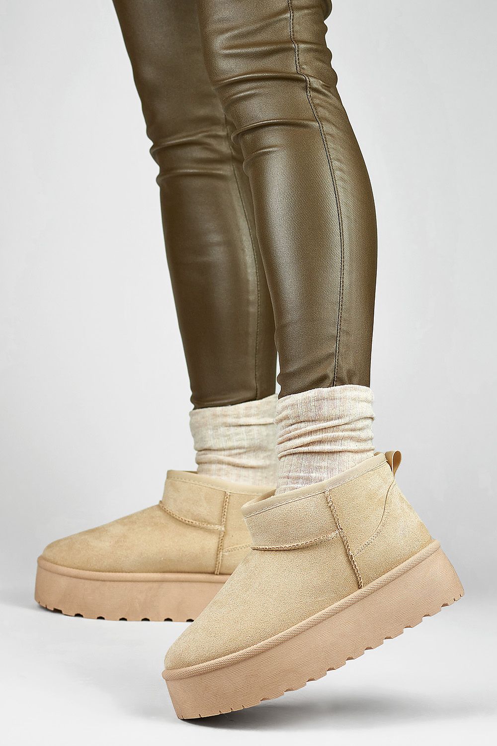 Snow boots model 191309 PRIMO