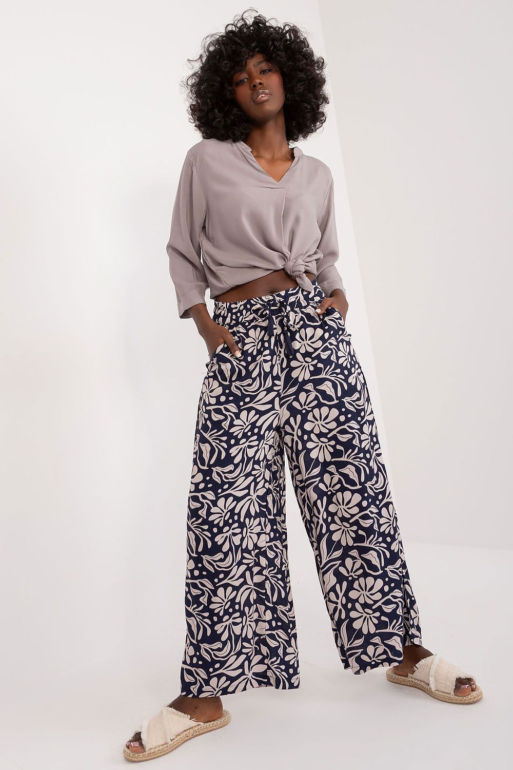 Women trousers model 196923 Sublevel