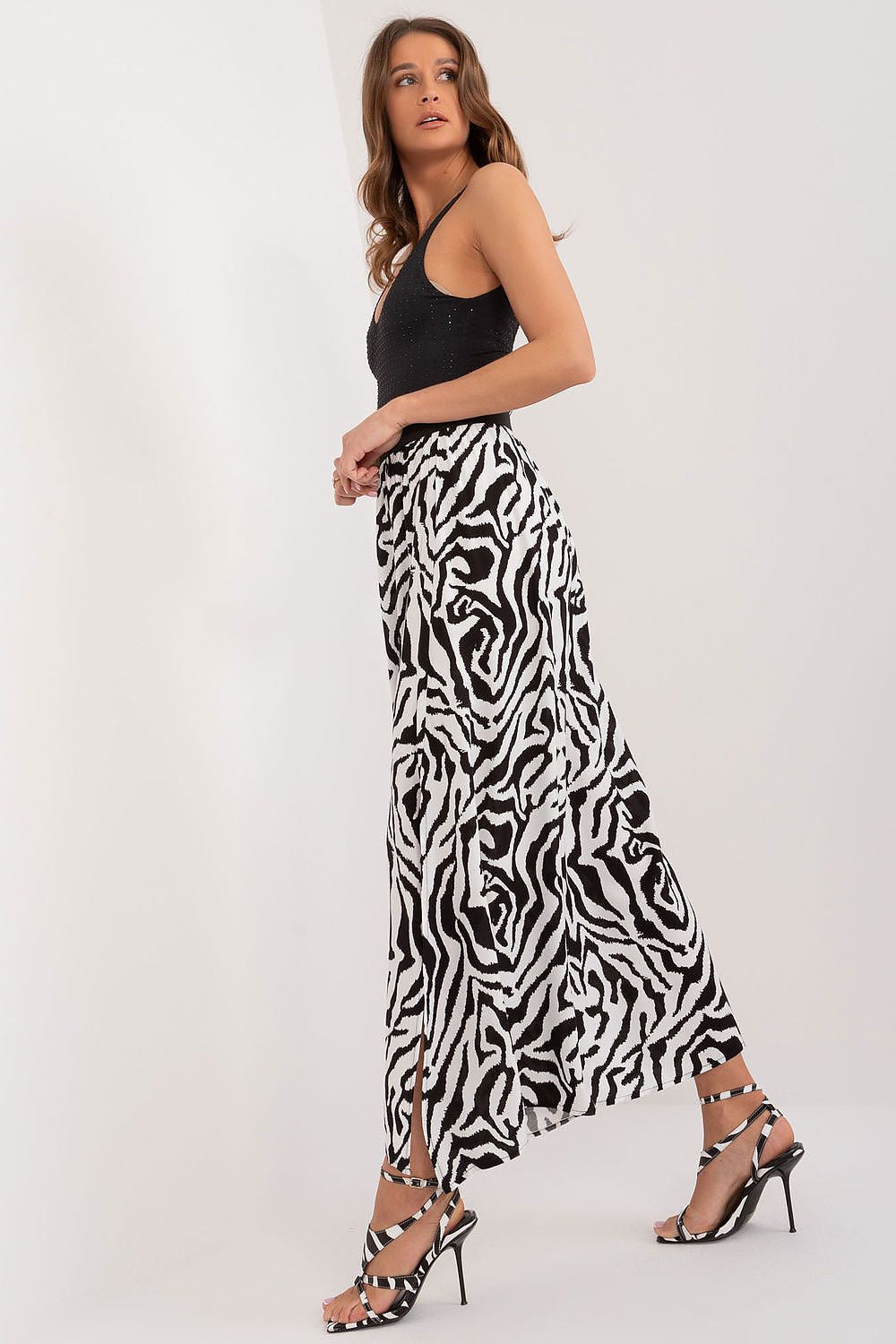 Long skirt model 196927 Sublevel