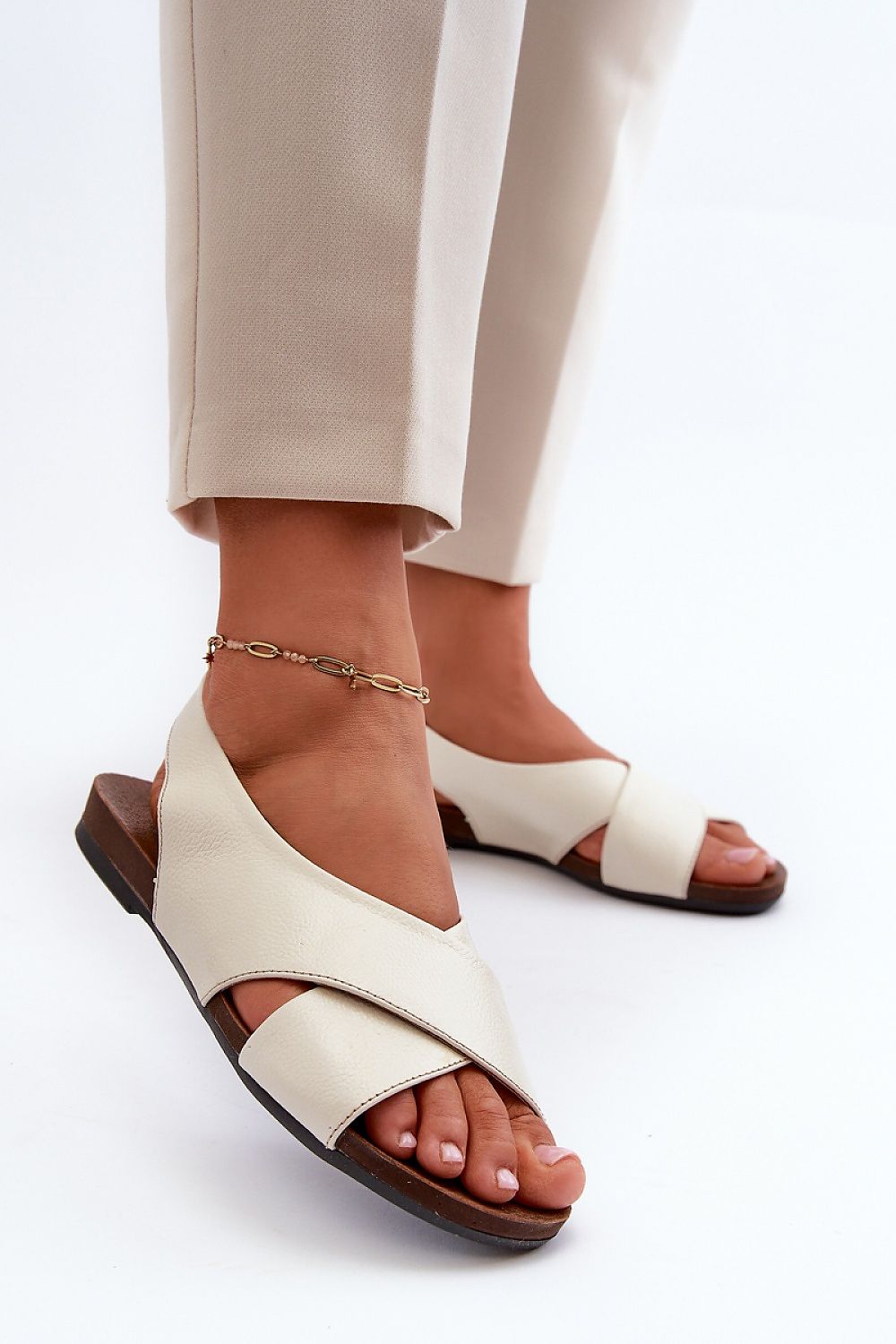 Sandals model 198729 Step in style