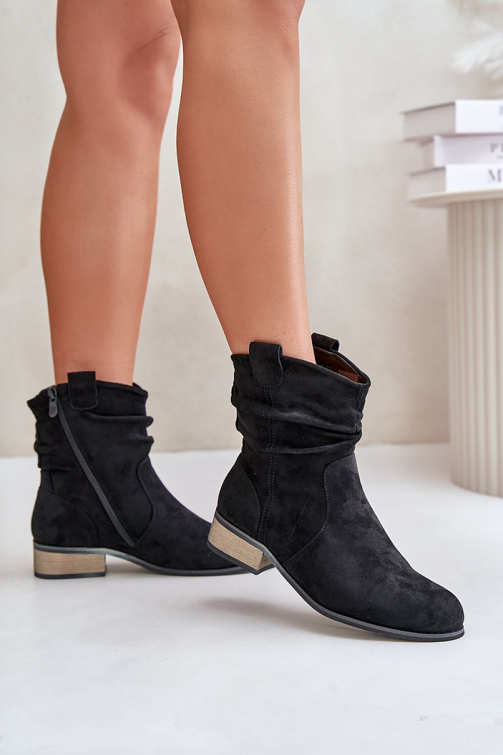 Boots model 202801 Step in style