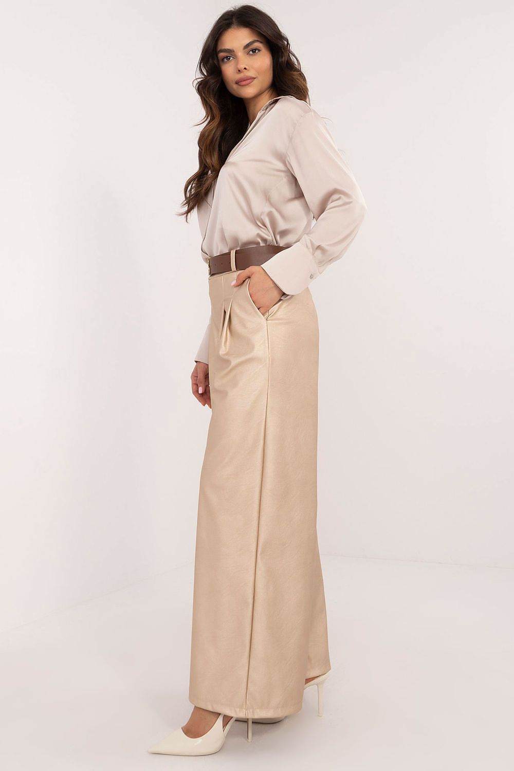 Women trousers model 202894 Italy Moda