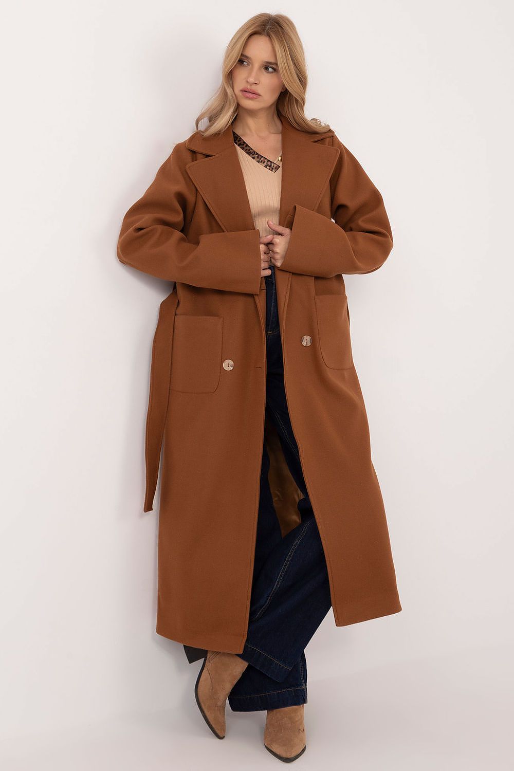 Coat model 202927 Lakerta