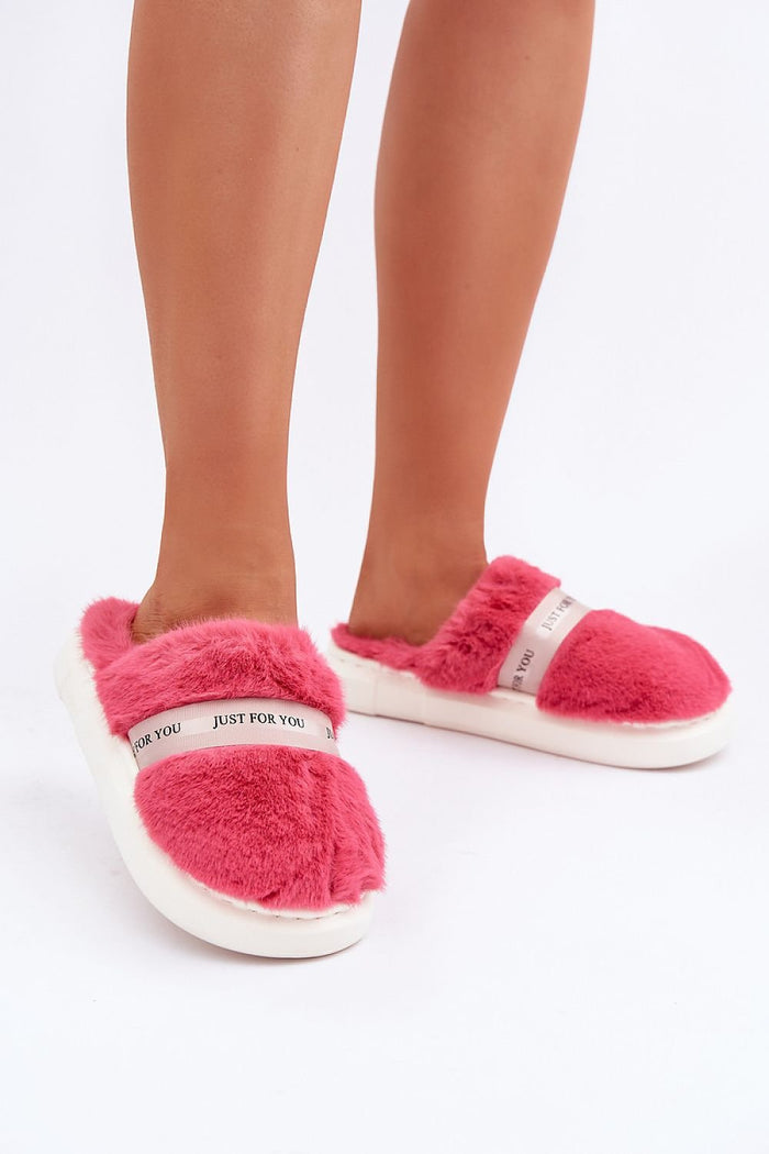 Slippers model 204934 Step in style