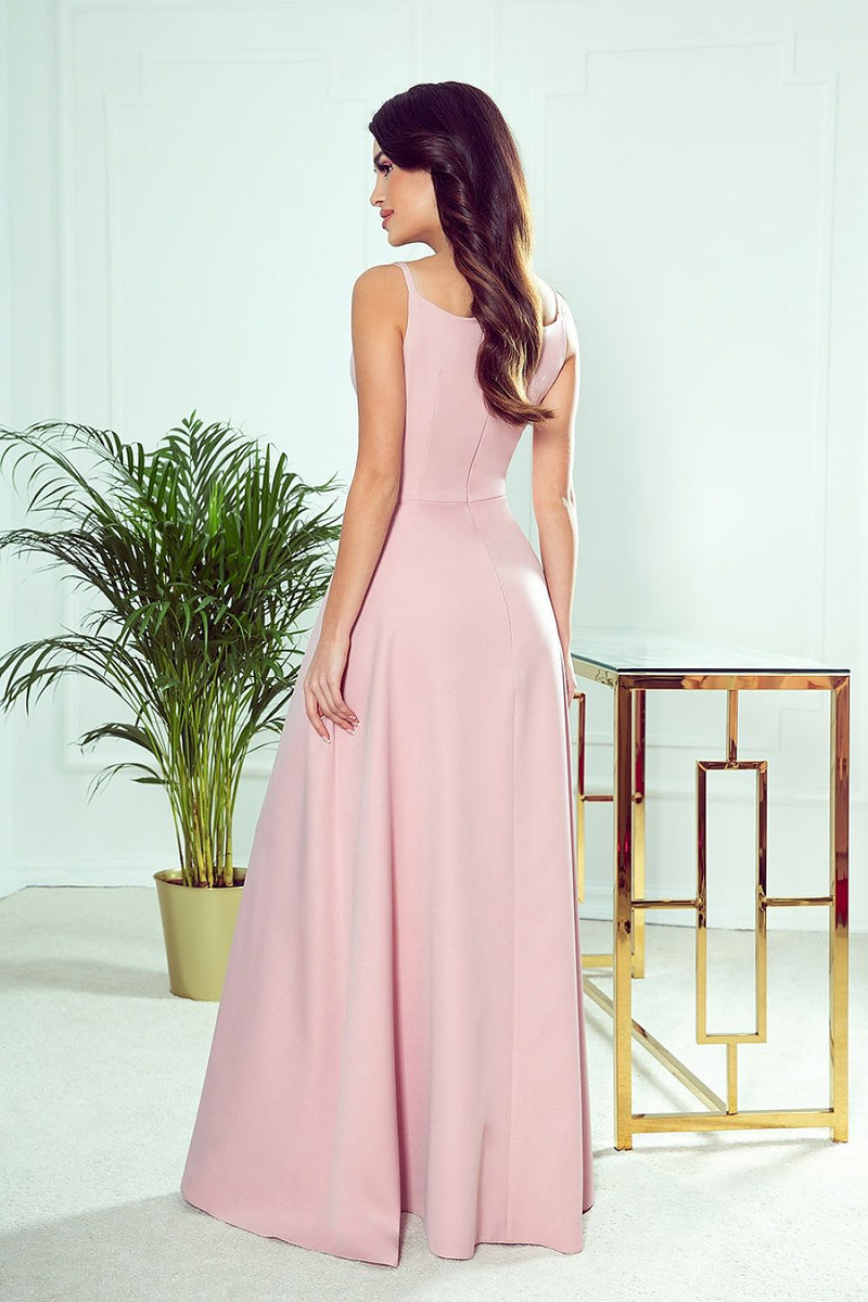 Long dress model 142669 Numoco