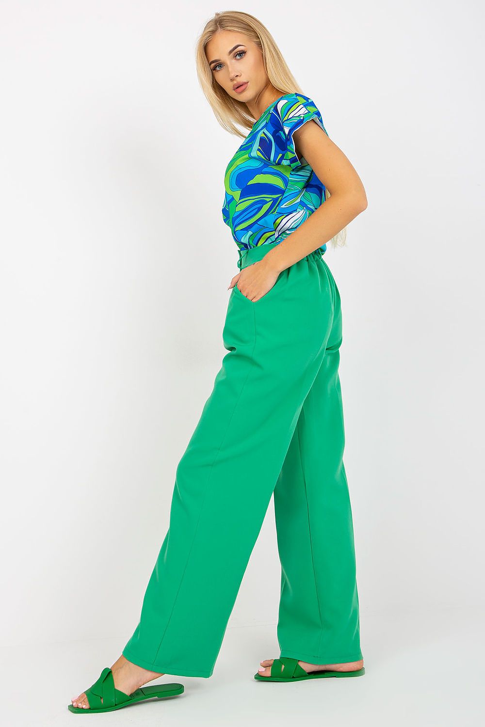 Women trousers model 167514 Italy Moda