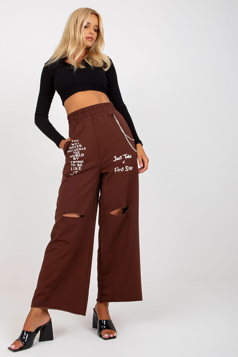 Women trousers model 168264 Fancy