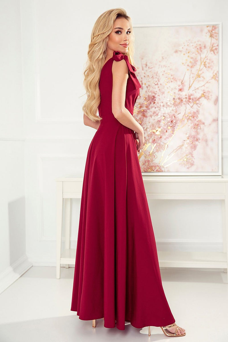 Long dress model 175009 Numoco