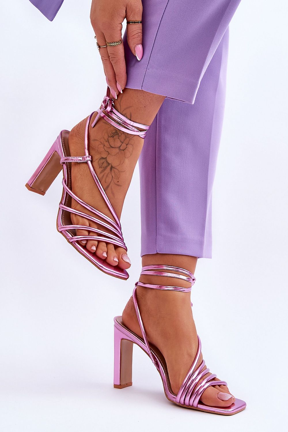 Strappy sandals model 179626 Step in style