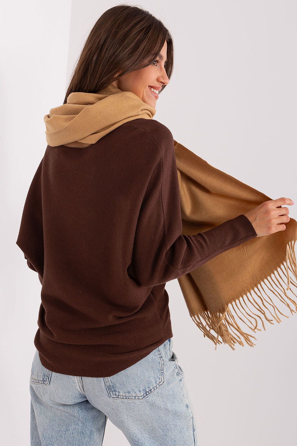 Shawl model 185892 AT