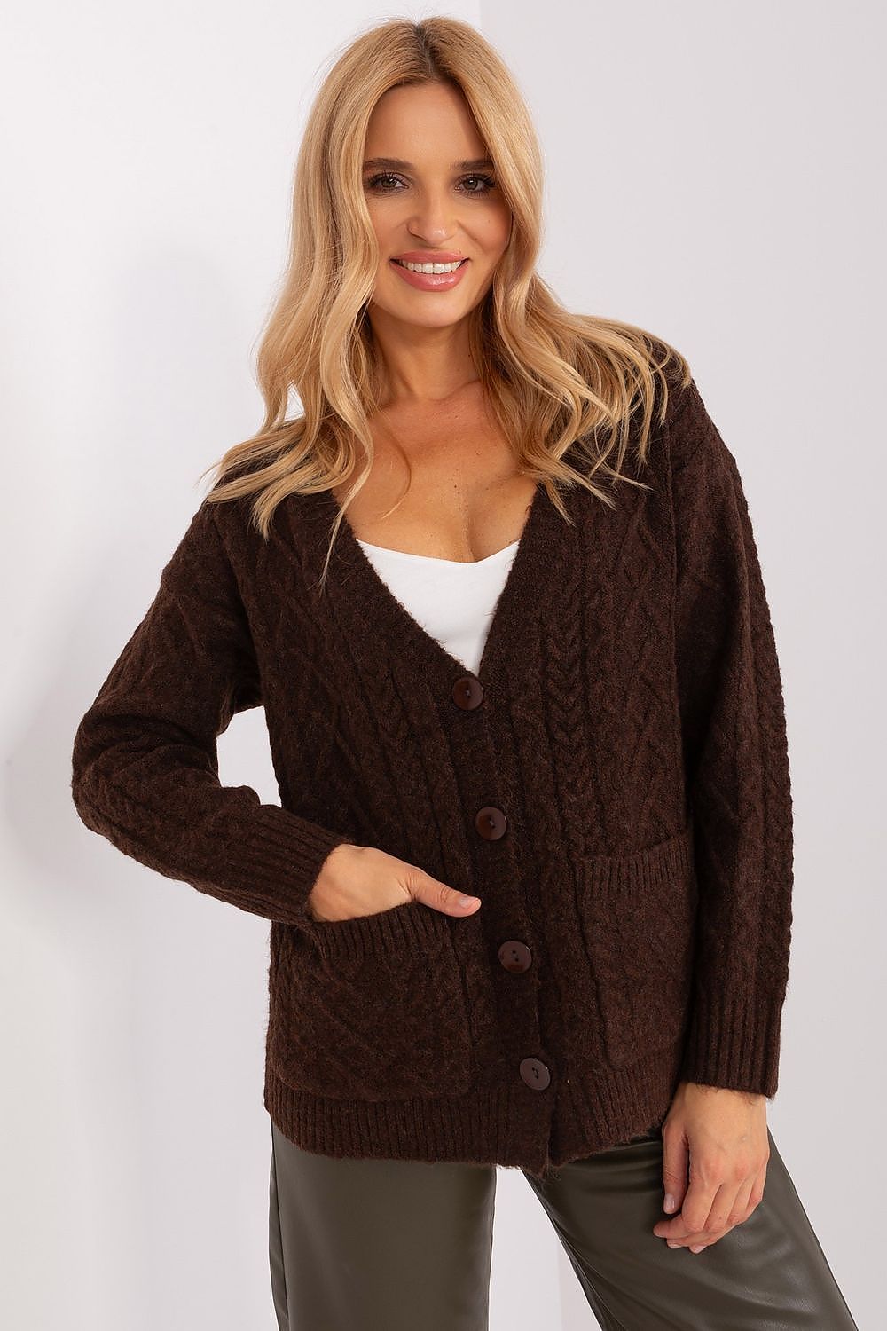 Cardigan model 186747 AT