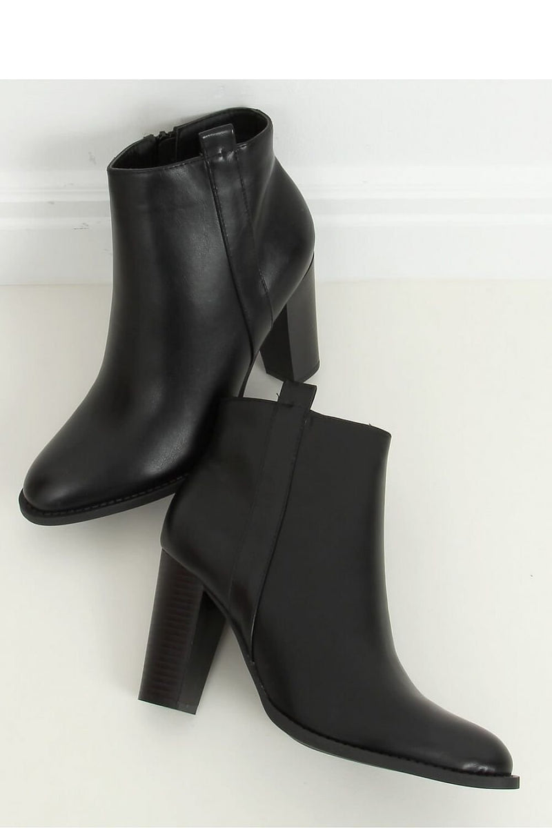 Heel boots model 147364 Inello