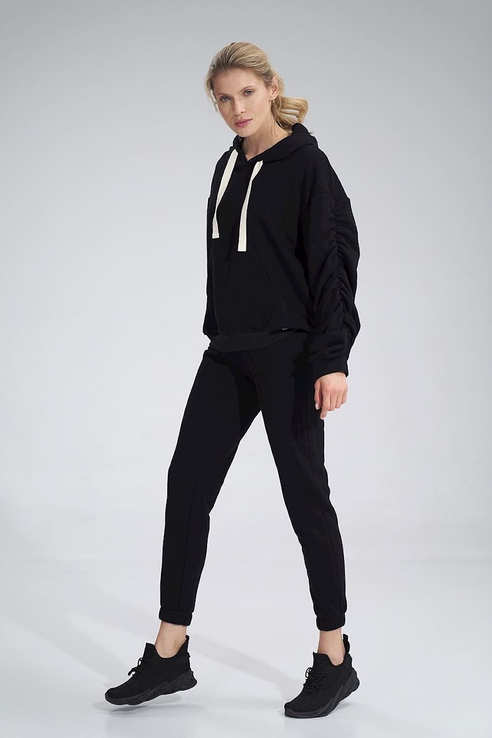 Tracksuit trousers model 155919 Figl