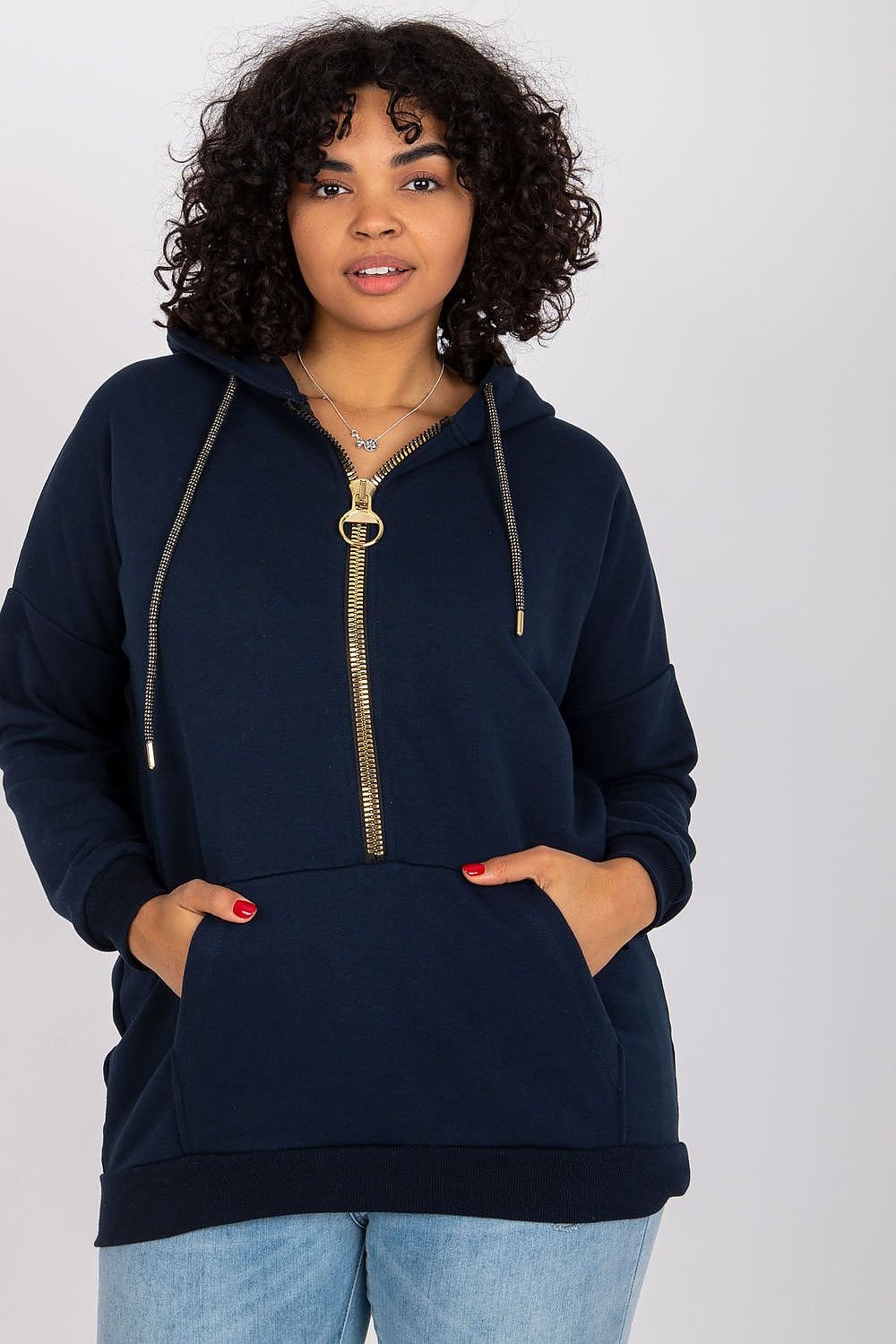 Sweatshirt model 163015 Relevance