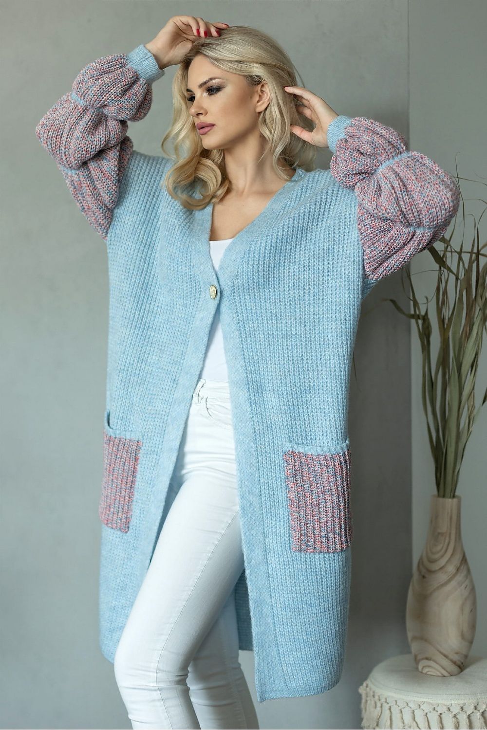 Cardigan model 171309 PeeKaBoo