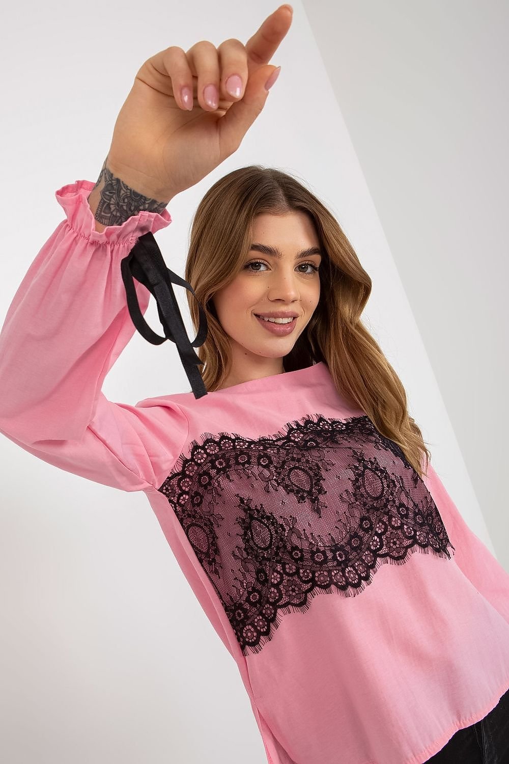 Blouse model 174945 Lakerta