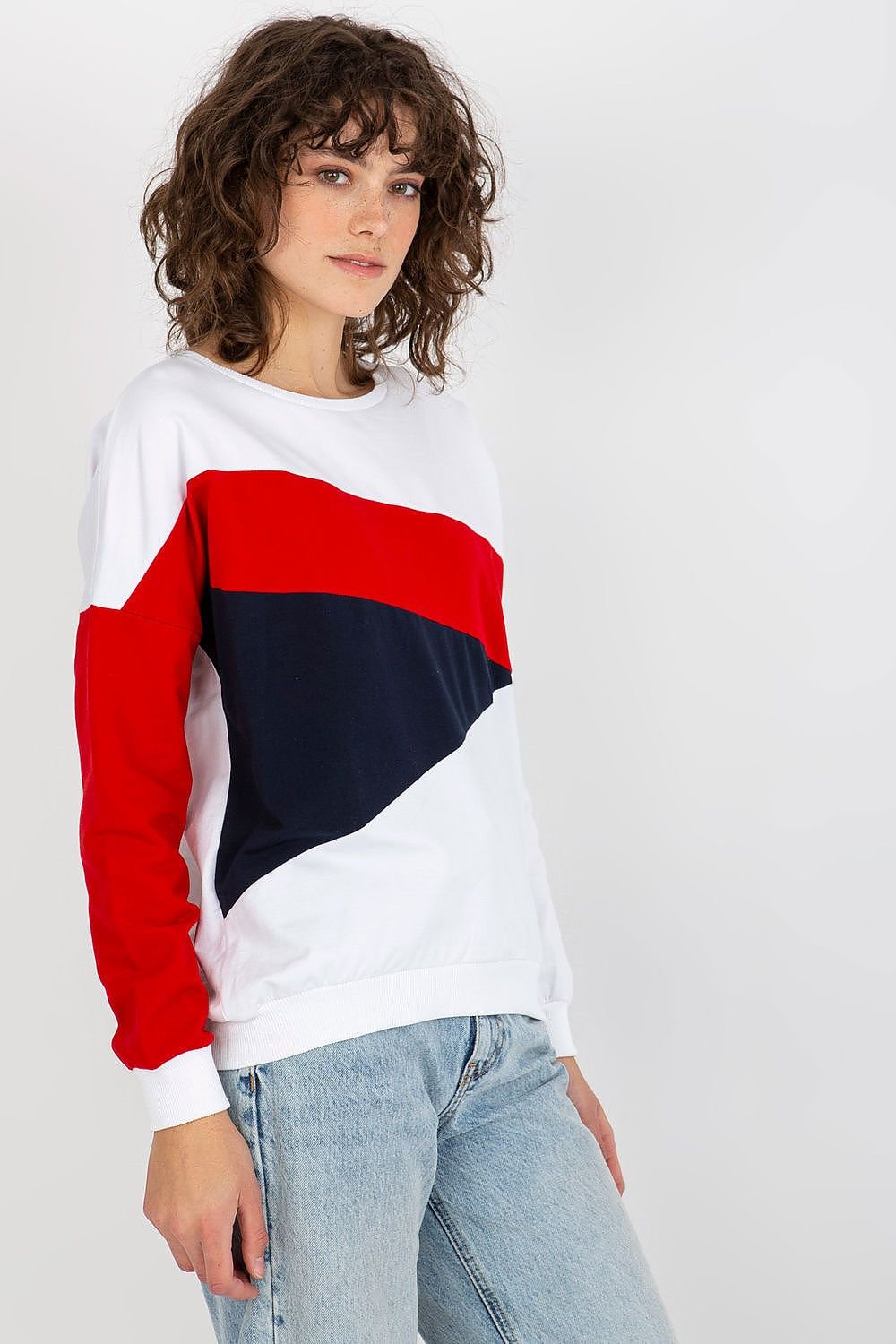 Sweatshirt model 175206 Relevance