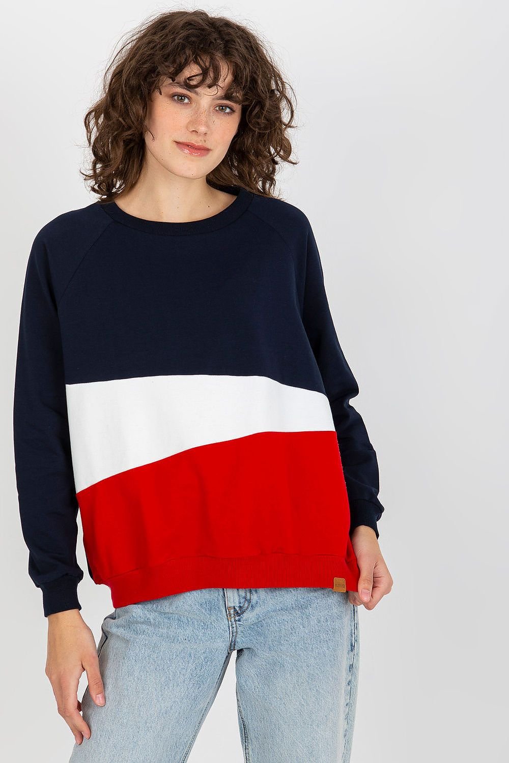 Sweatshirt model 175208 Relevance